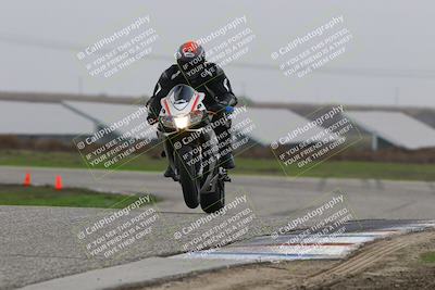 media/Nov-29-2025-TrackDaz (Sat) [[10ae2d9bce]]/A Group/Session 4 (Wheelie Bump)/